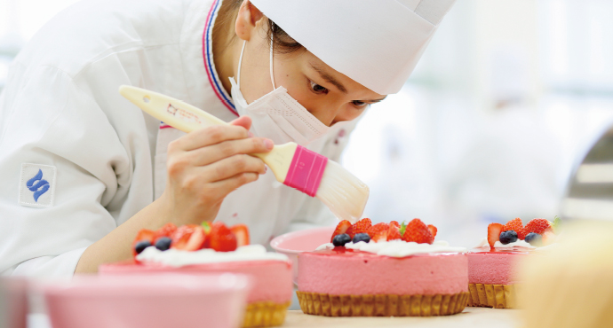 Department of Living Culture - Confectionery Course